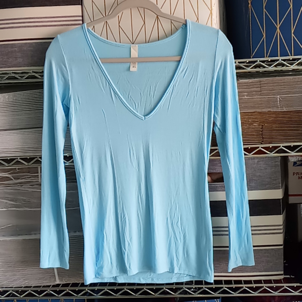 Jolie long sleeve top size small